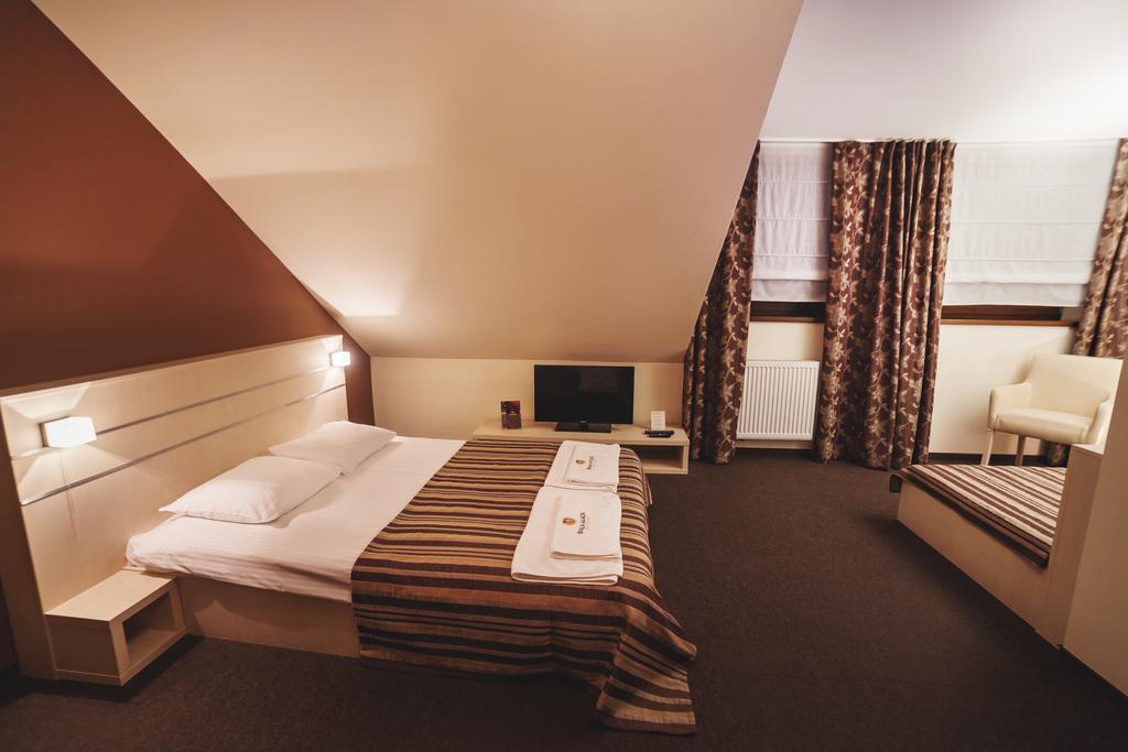 Biala Akacja Resort & Business Prudnik Room photo